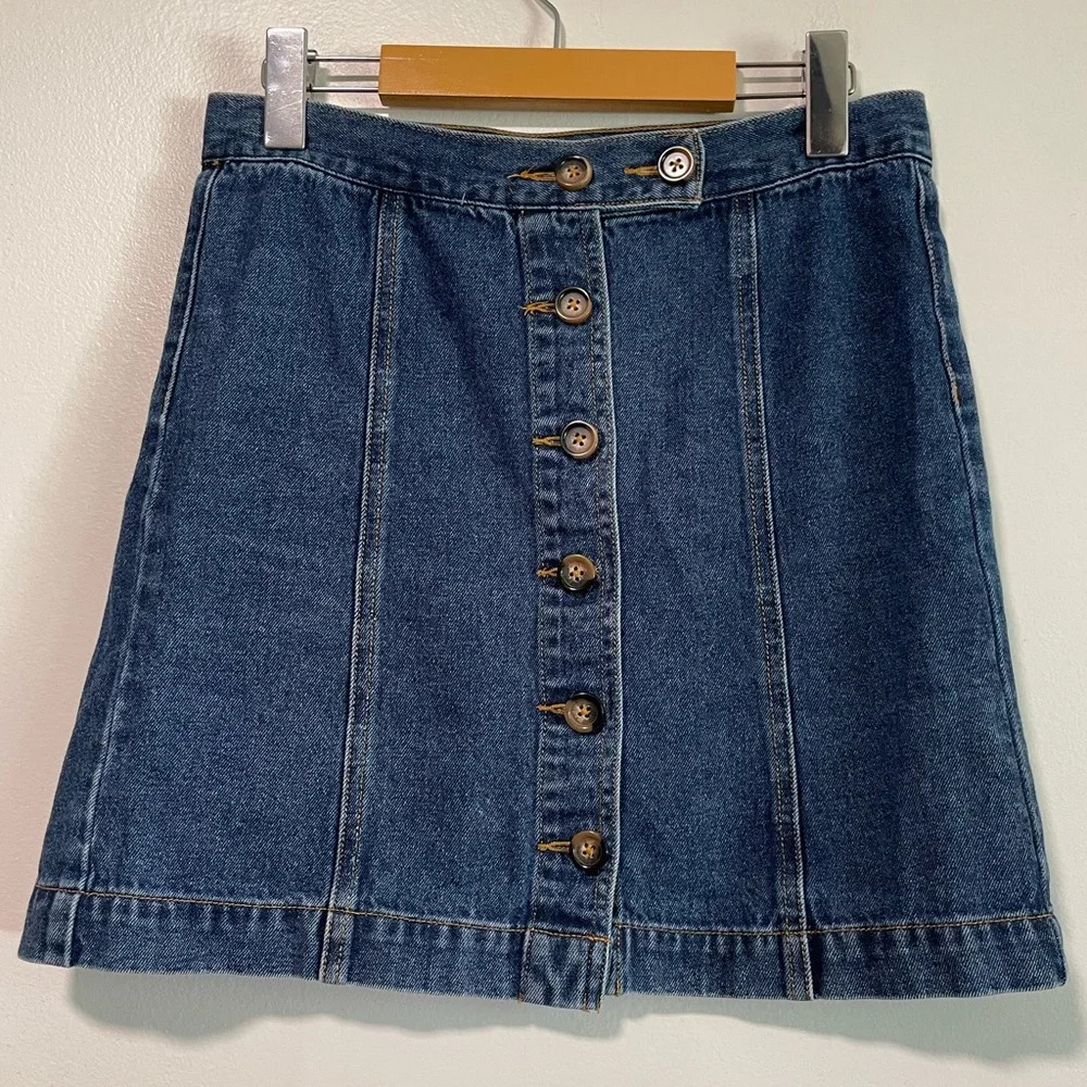 Forever  21 Denim Button-Front Skirt - Small